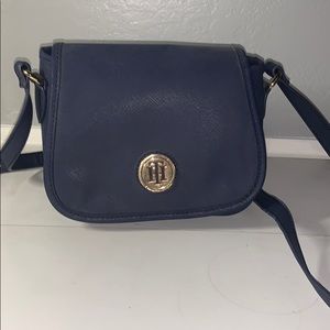 Tommy hilfiger purse